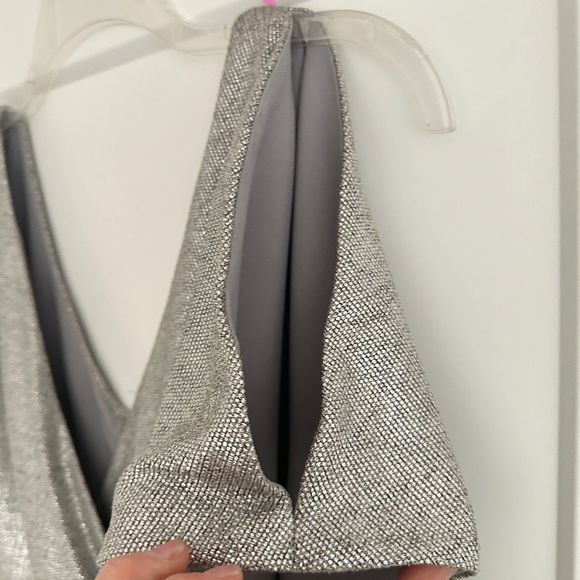 Ralph Lauren Silver Metallic Jersey Stretch Surplice Cold Shoulder Size 4P - Picture 5 of 10